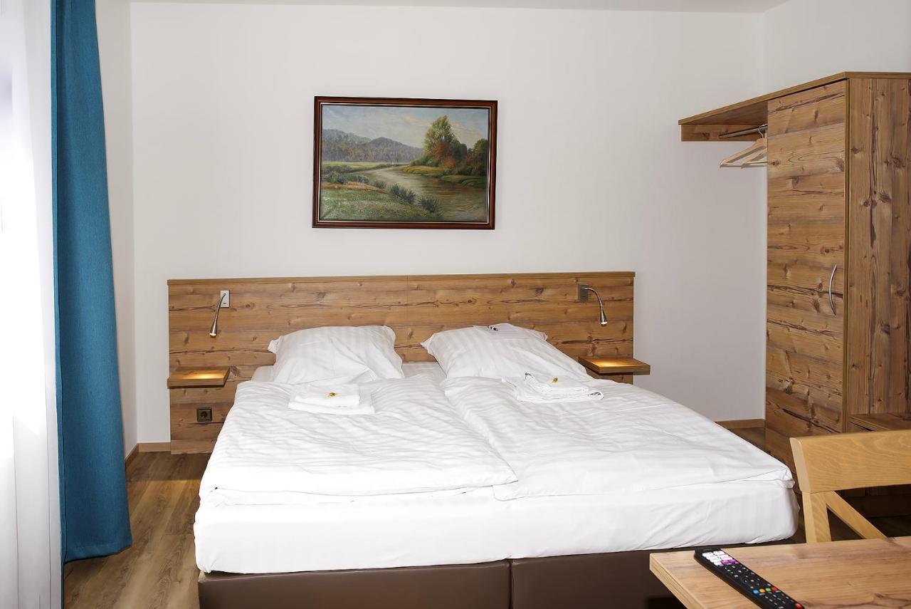 Keller Hoehe Bed & Breakfast Andernach Ngoại thất bức ảnh